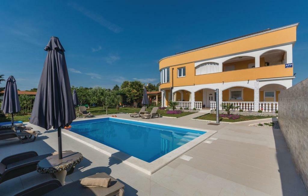Apartments Vukancic Novigrad Istria Exterior foto